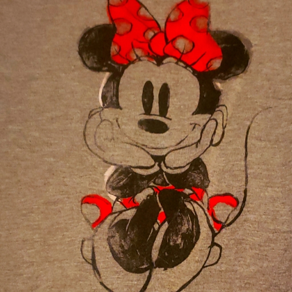Disney Minnie Mouse shirt
